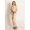 PANTALON CARGO SARGA CAMEL